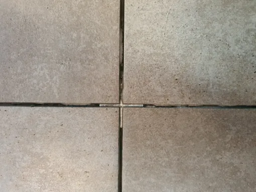 Expertise malfaçons de carrelage à Cognac, Bordeaux, E.C.B.I